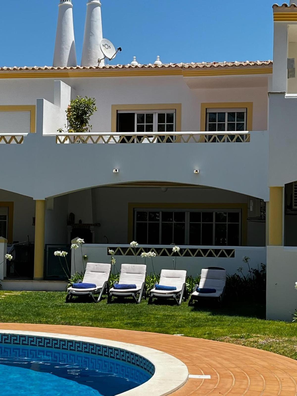 Paradise Beach Villa อัลบูเฟรา ภายนอก รูปภาพ